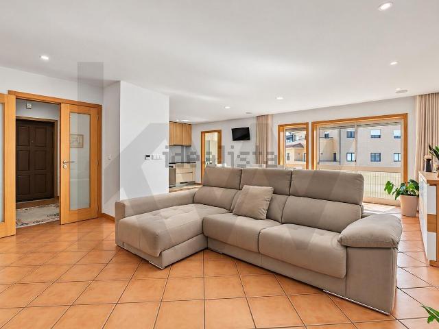 Apartamento, Milheirós de Poiares