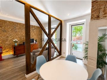 Apartamento Mobilado e Equipado junto à Avª da Liberdade com varanda