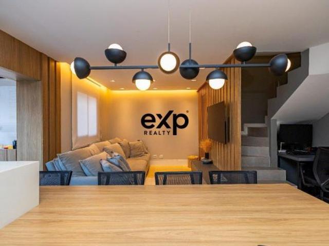 Apartamento mobiliado, 2 suítes, 2 vagas, Vila Izabel, Curitiba