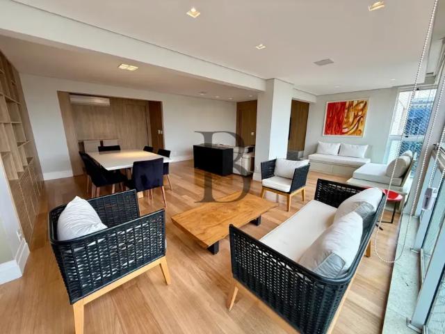 Apartamento mobiliado