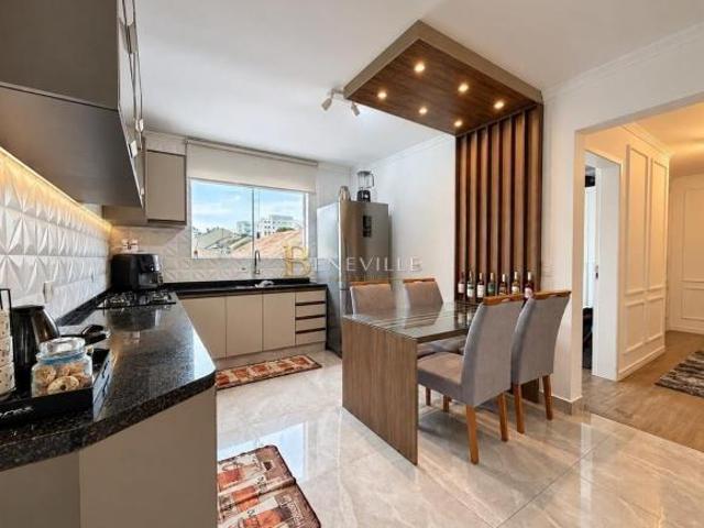 Apartamento mobiliado com closet no Bom Jesus – São José dos Pinhais
