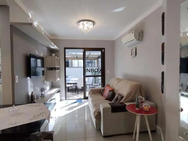 Apartamento mobiliado com terraço de um quarto no bairro progresso