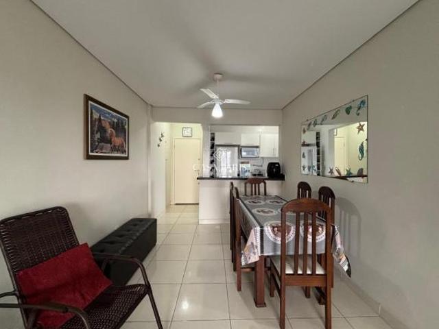 Apartamento mobiliado com varanda gourmet à venda na Guilhermina, Praia Grande