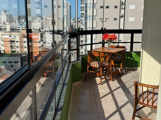 Apartamento Mobiliado com Varanda em Mar Grosso
