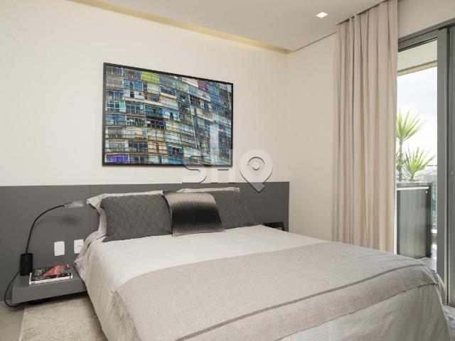 Apartamento mobiliado com 01 dormitório, 72m², 02 vagas na Vila Nova Conceição