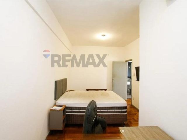 Apartamento Mobiliado com 100m², 2 Quartos e Varanda em Localização Privilegiada