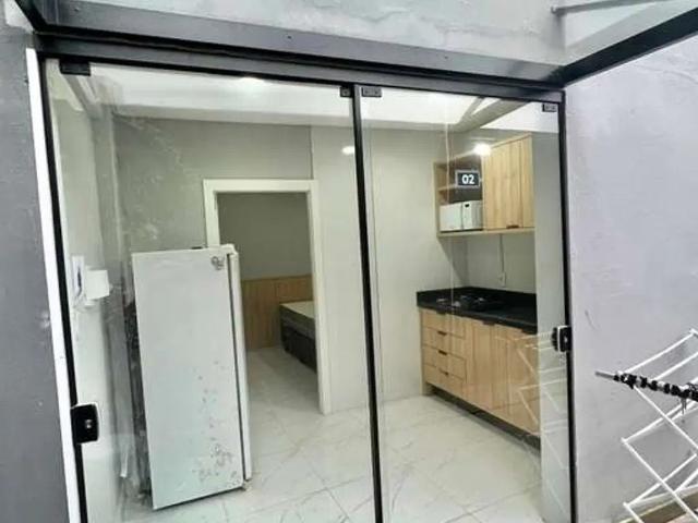 Apartamento mobiliado com 1 dormitório a 5 minutos da Barra Sul