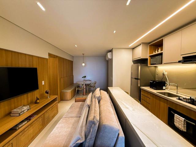 Apartamento mobiliado com 1 suíte disponível para locação no Setor Bueno em Goiânia Go