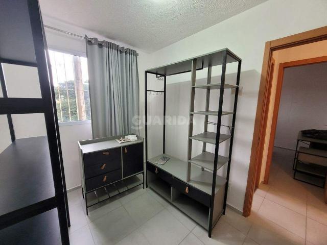 Apartamento mobiliado com 2 dormitórios no bairro Alto Petrópolis