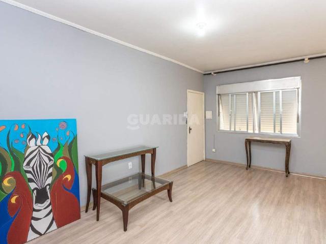Apartamento mobiliado com 2 dormitórios no bairro Passo D’Areia COD: 4644