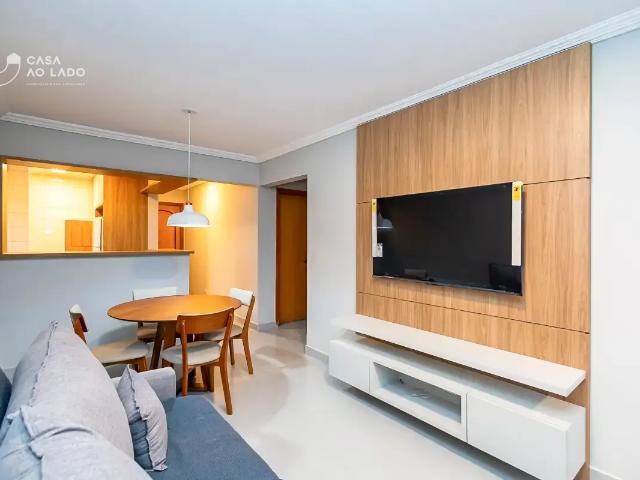 Apartamento mobiliado com 2 quartos para alugar no Batel próximo ao Pátio Batel