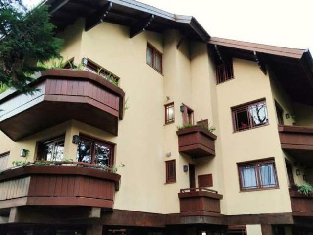 APARTAMENTO MOBILIADO COM 3 DORMITÓRIOS EM GRAMADO