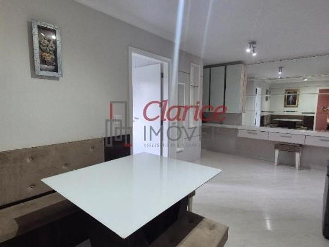 Apartamento mobiliado com 3 dormitórios no centro de São José dos Pinhais