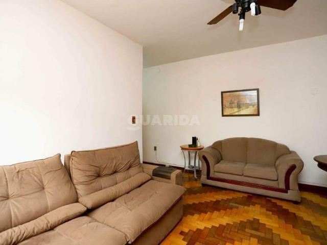 Apartamento mobiliado com 3 dormitórios no bairro Santana Porto Alegre/RS COD: 5582
