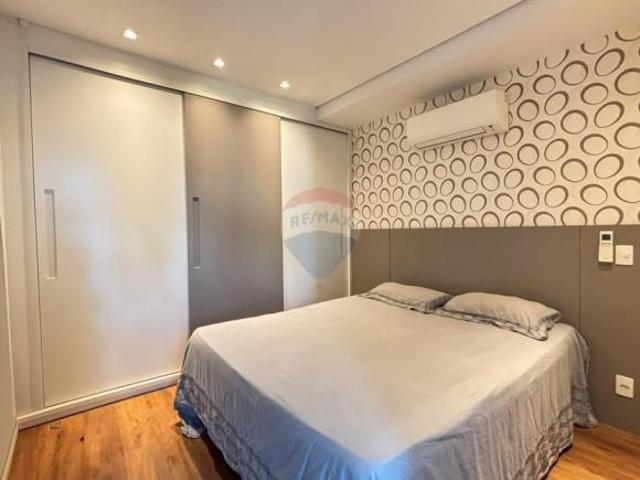 Apartamento mobiliado com 50 m² com sacada, 1 dormitório no Condomínio Novare no Melville Empresaria