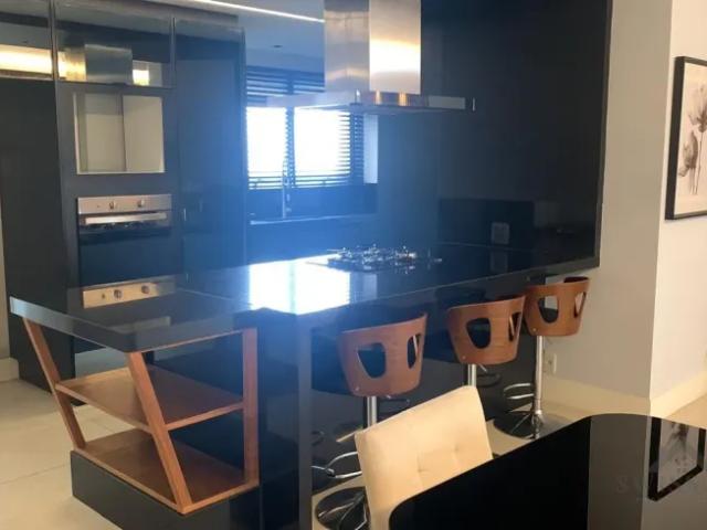 Apartamento mobiliado à venda e para alugar no Loteamento Alphaville Campinas em Campinas/SP