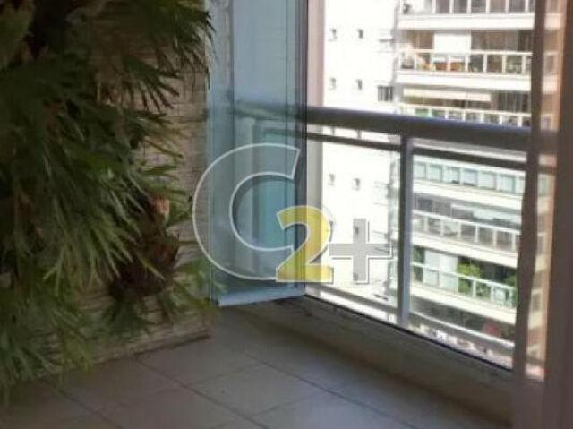 Apartamento mobiliado à venda no Paraíso com 3 suítes e 3 vagas