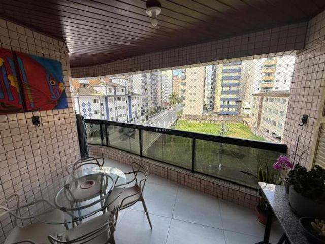 Apartamento mobiliado de 135 m² com vista para o mar na Guilhermina