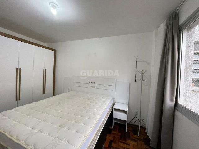 Apartamento mobiliado de 2 dormitórios no bairro Centro histórico COD: 25880
