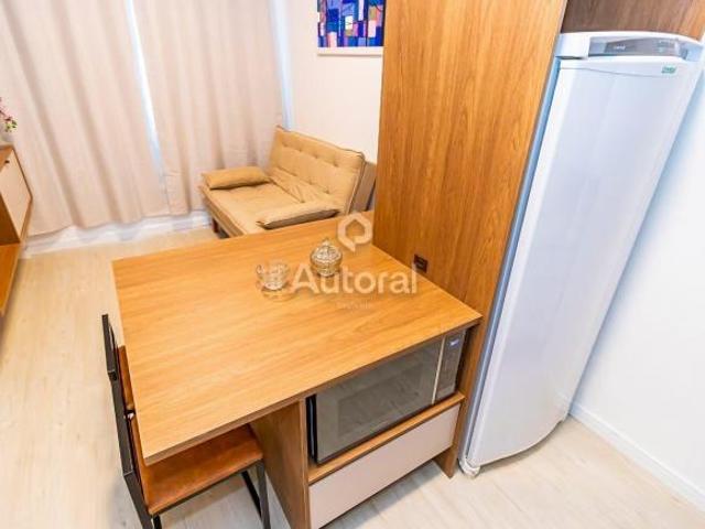 APARTAMENTO MOBILIADO NO CENTRO DE CURITIBA À VEND