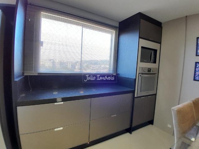 Apartamento mobiliado no bairro Santa Rita
