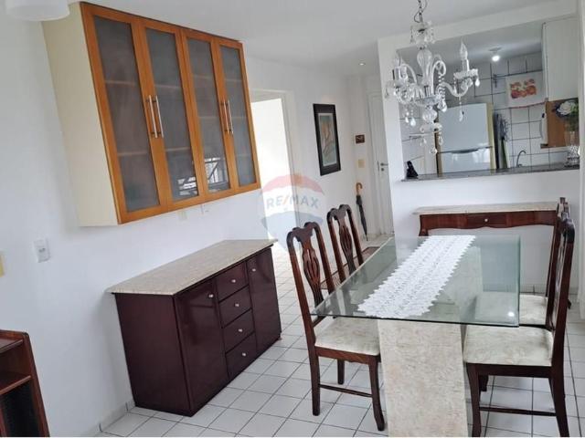 Apartamento mobiliado para alugar em Petrópolis, no condomínio Alto do Juruá. Conforto e conveniência em uma localização privilegiada!