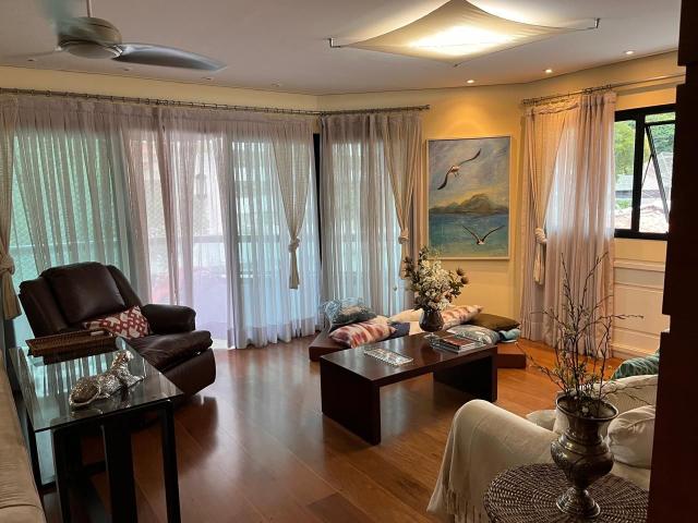 Apartamento mobiliado para Locação na Aclimação | 210 m² | Próximo ao Metrô Paraíso | 4 Dormitórios | 3 Suítes | 3 Vagas