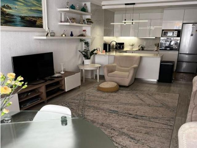 Apartamento moderno de 2 dormitorios cerca de Playa del Cura en Torrevieja