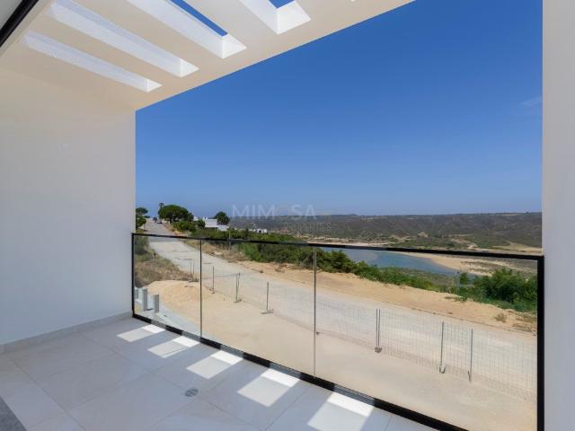 Apartamento Moderno em Novo Empreendimento no Espartal Alj. 132m² Aljezur