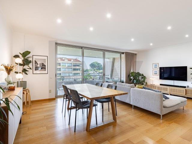 Apartamento moderno em condomínio privado