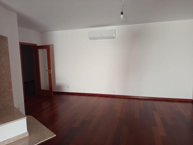 Apartamento moderno T2 com vista cidade em Beja
