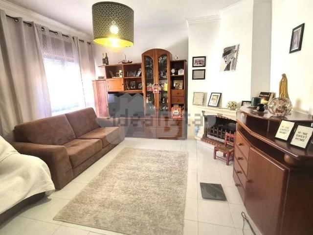 Apartamento, Moita
