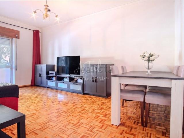 Apartamento, Moita