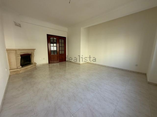 Apartamento, Moita