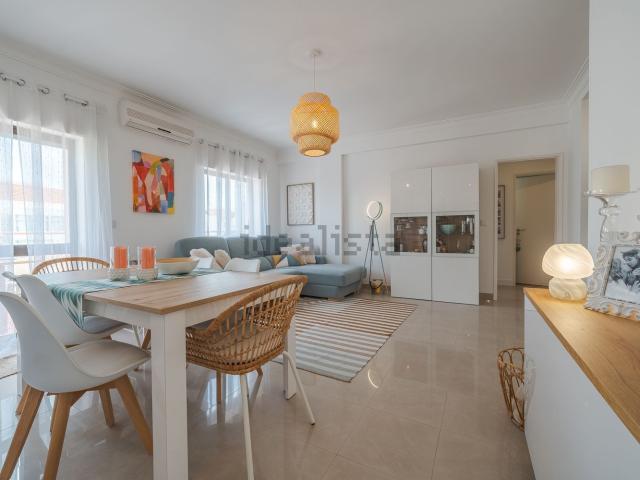 Apartamento, Moita