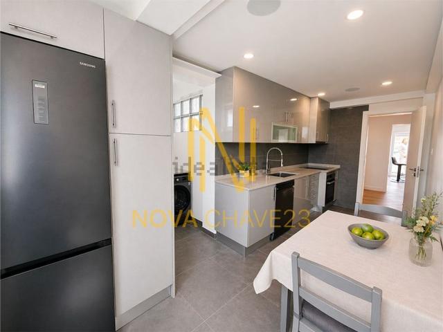 Apartamento, Moita