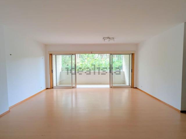 Apartamento, Moreira