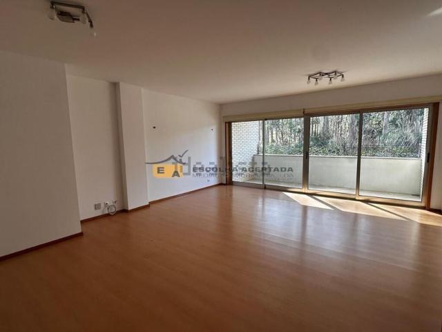 Apartamento, Moreira
