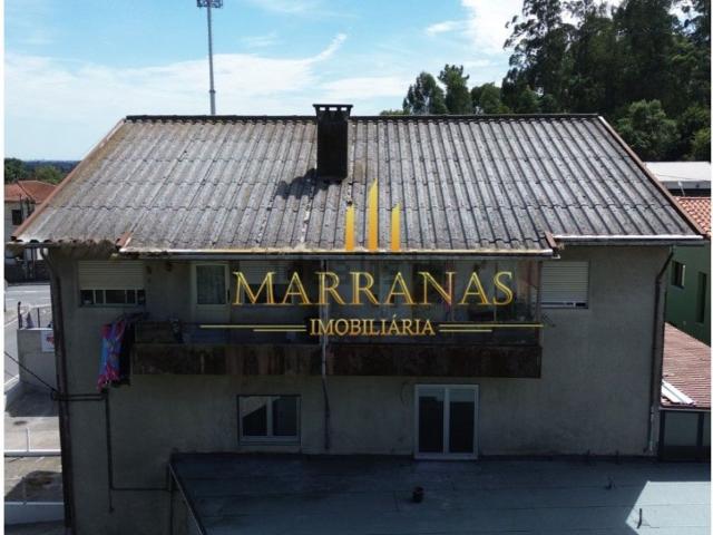 Apartamento, Muro