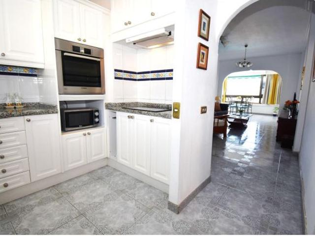 Apartamento muy espacioso con vistas al mar en venta en Puerto Rico