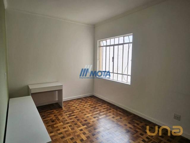 Apartamento na Vicente Machado Centro Curitiba PR, aluguel por R$ 2.100