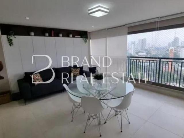 Apartamento na Vila Mariana, 148m², 3 suítes, 2 vagas, Reformado