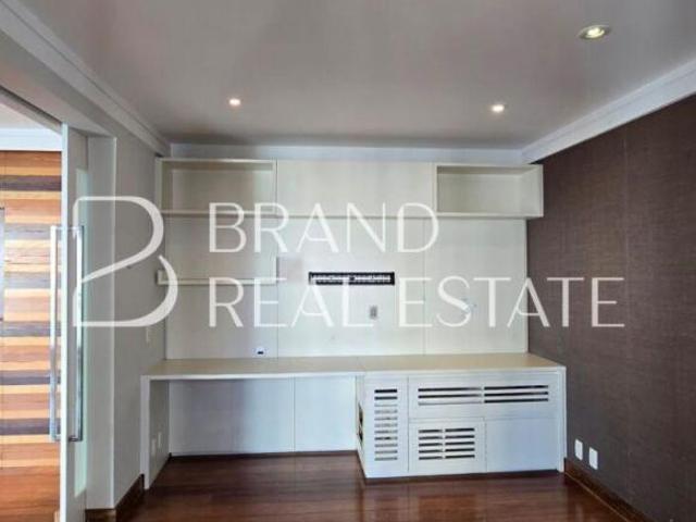 Apartamento na Vila Mariana | 211m² | 3 suítes | 4 vagas