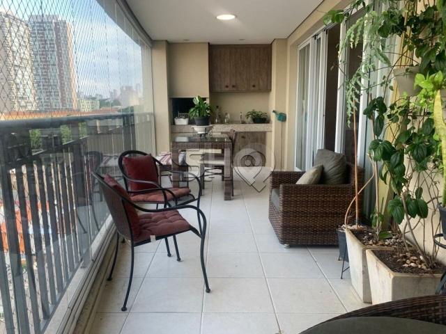 Apartamento na Vila Romana mobiliado com 3crmx.novovista.com.br/vista#Grupo11VE1PL dormitórios e 3 vagas