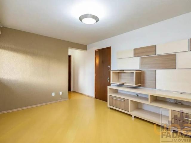 Apartamento na Visconde de Guarapuava Centro Curitiba PR, aluguel por R$ 1.900