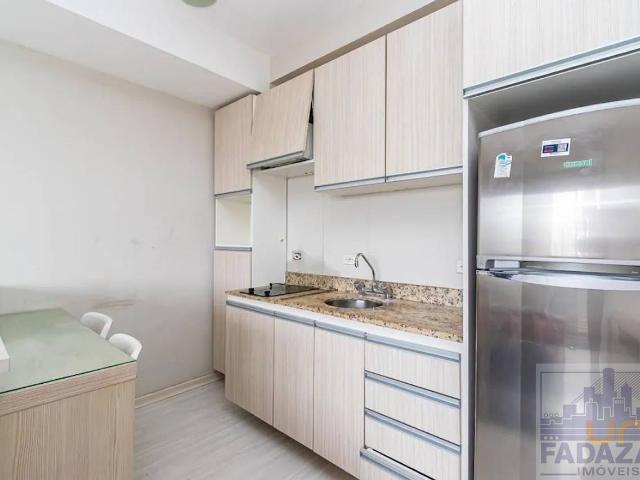 Apartamento na Visconde de Guarapuava Centro Curitiba PR, aluguel por R$ 2.500