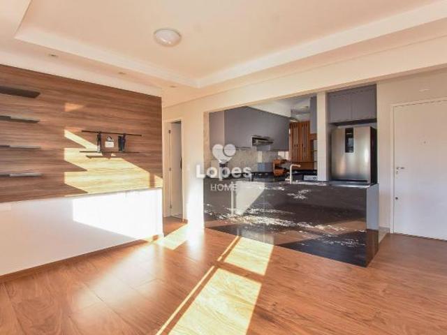 Apartamento na Wenceslau Braz com 3 quartos sendo 1 suíte e uma vaga clube