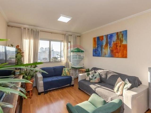 Apartamento na Aclimação: Andar Alto, Sol da Manhã e Vista Livre!