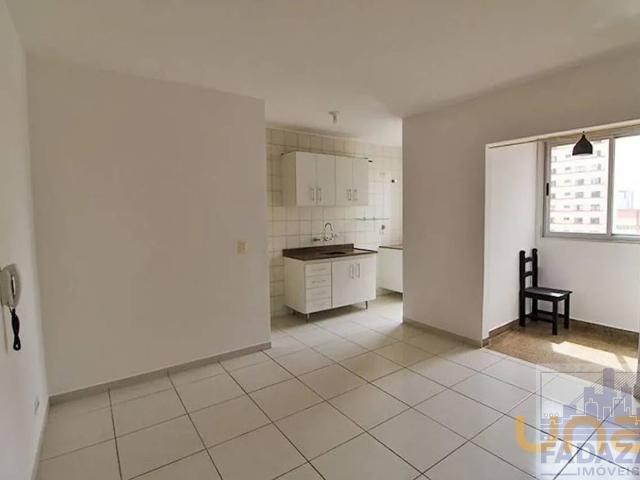Apartamento na Alferes Poli Centro Curitiba PR, aluguel por R$ 1.680