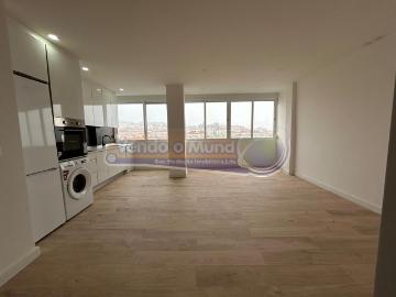 Apartamento na Amadora Damaia LXAMD026
